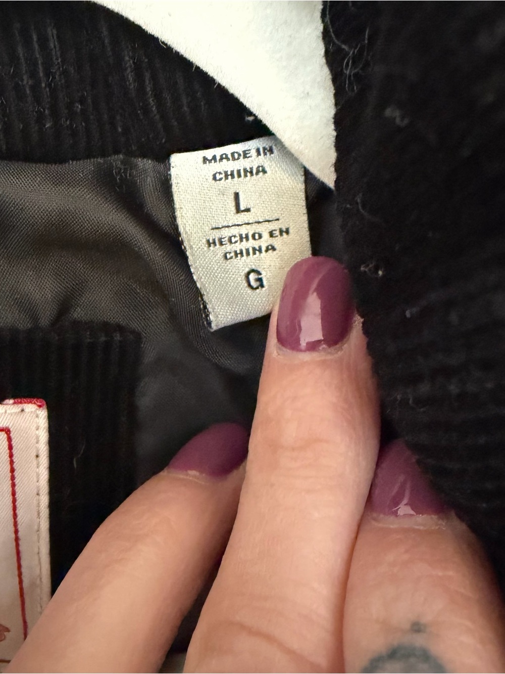 Levi's Women's Black Corduroy Puffer Jacket S Large - Picture 9 of 16